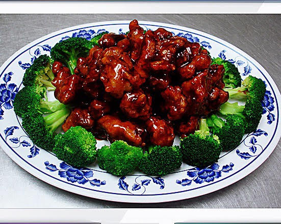 Order S4. General Tso's Chicken food online from Red Apple Chinese Restaurant store, Waterloo on bringmethat.com