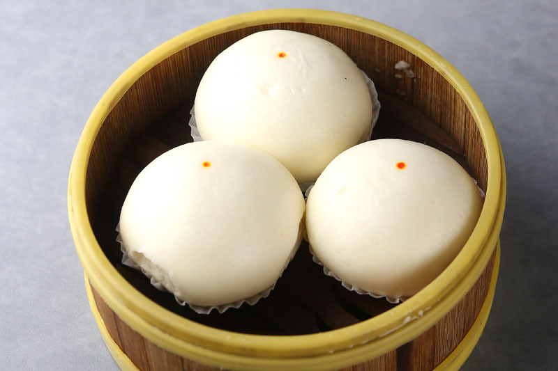 Order C03. Steamed Egg Custard Bun   香滑奶黄包 food online from Feng Ze Yuan store, San Francisco on bringmethat.com