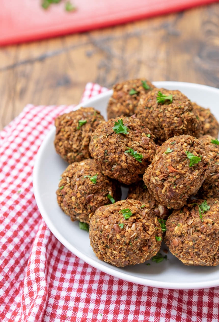 Order Vegan Meatless Meatballs food online from Captain’s Curbside Seafood store, Trappe on bringmethat.com
