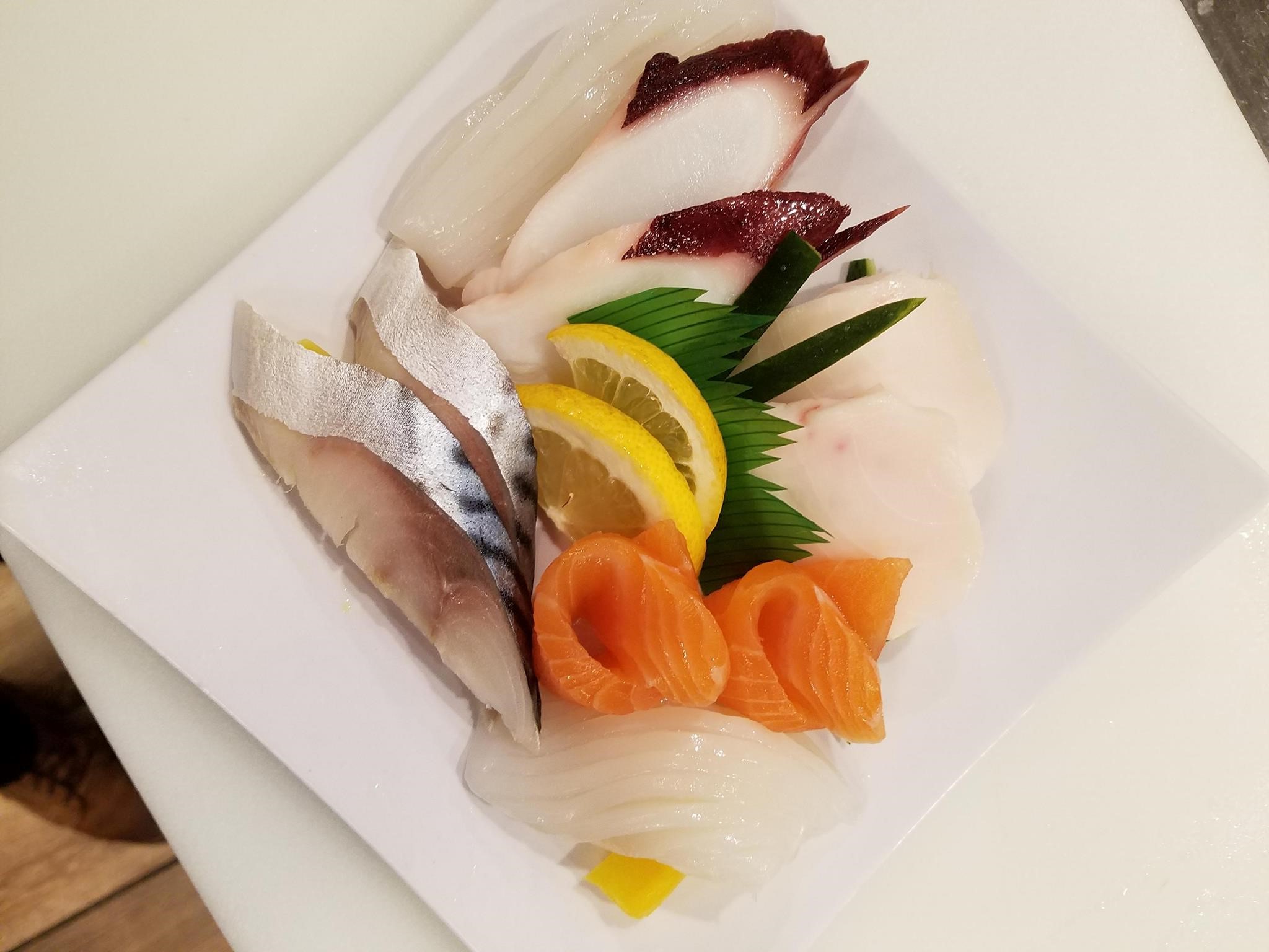 Order Small Sashimi Plate ( 12 pcs ) food online from Oishii Sushi store, Springfield on bringmethat.com