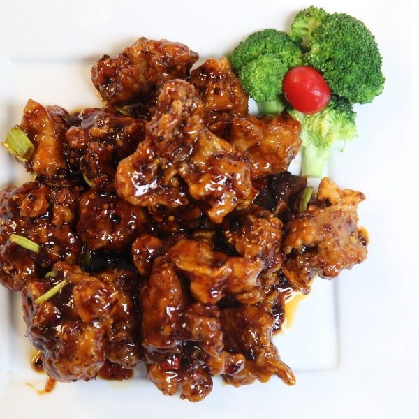 Order General Tsao's Chicken food online from Hunan Gate store, Arlington on bringmethat.com