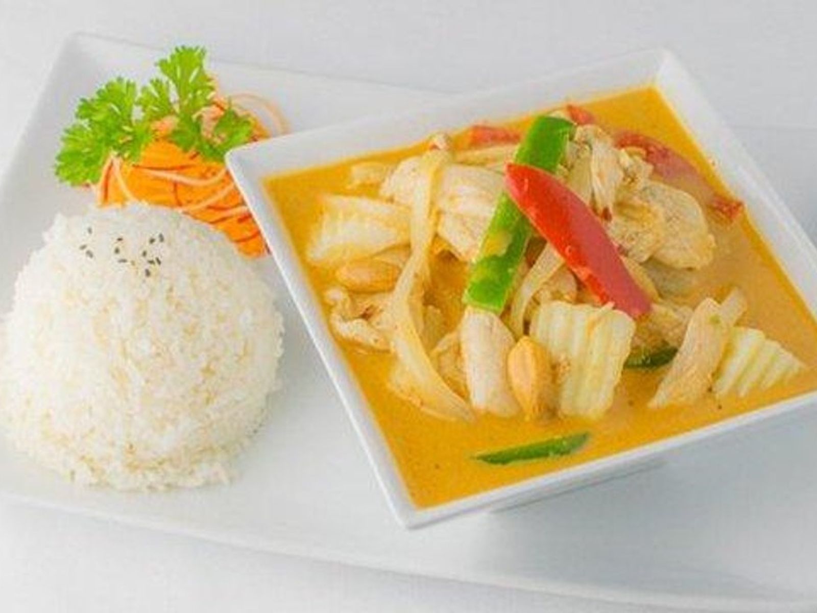 Order MUSSAMAN CURRY food online from Pinto Urban Thai Diner store, Richardson on bringmethat.com