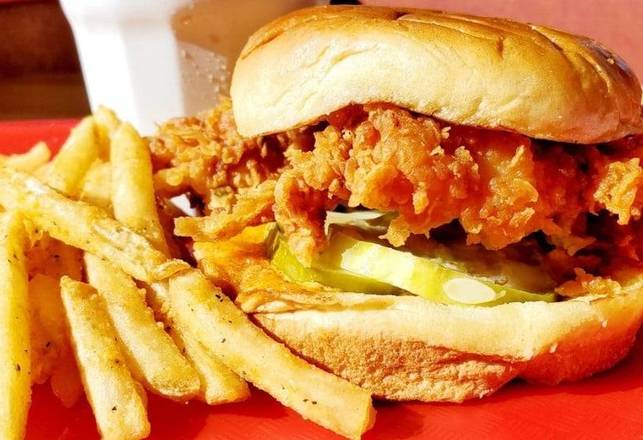 Order Chicken Sandwich with Fries food online from Sunny Food Mart#9 store, Fort Worth on bringmethat.com