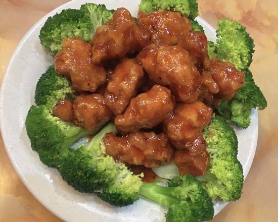 Order (D)General Tso's Chicken food online from Peking Chinese store, Galveston on bringmethat.com