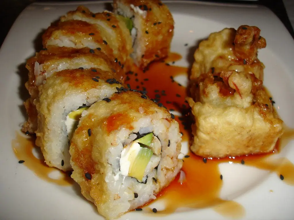 Order Crunchy Roll with 6 Pieces Yellowtail food online from Asia Nine store, Washington on bringmethat.com