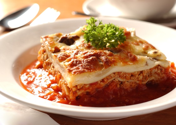Order Meat Lasagna food online from North End Pizza store, Los Angeles on bringmethat.com
