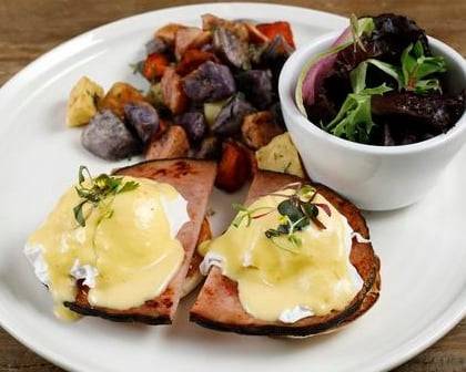 Order Classic Egg Benedict food online from Home Plate store, San Francisco on bringmethat.com