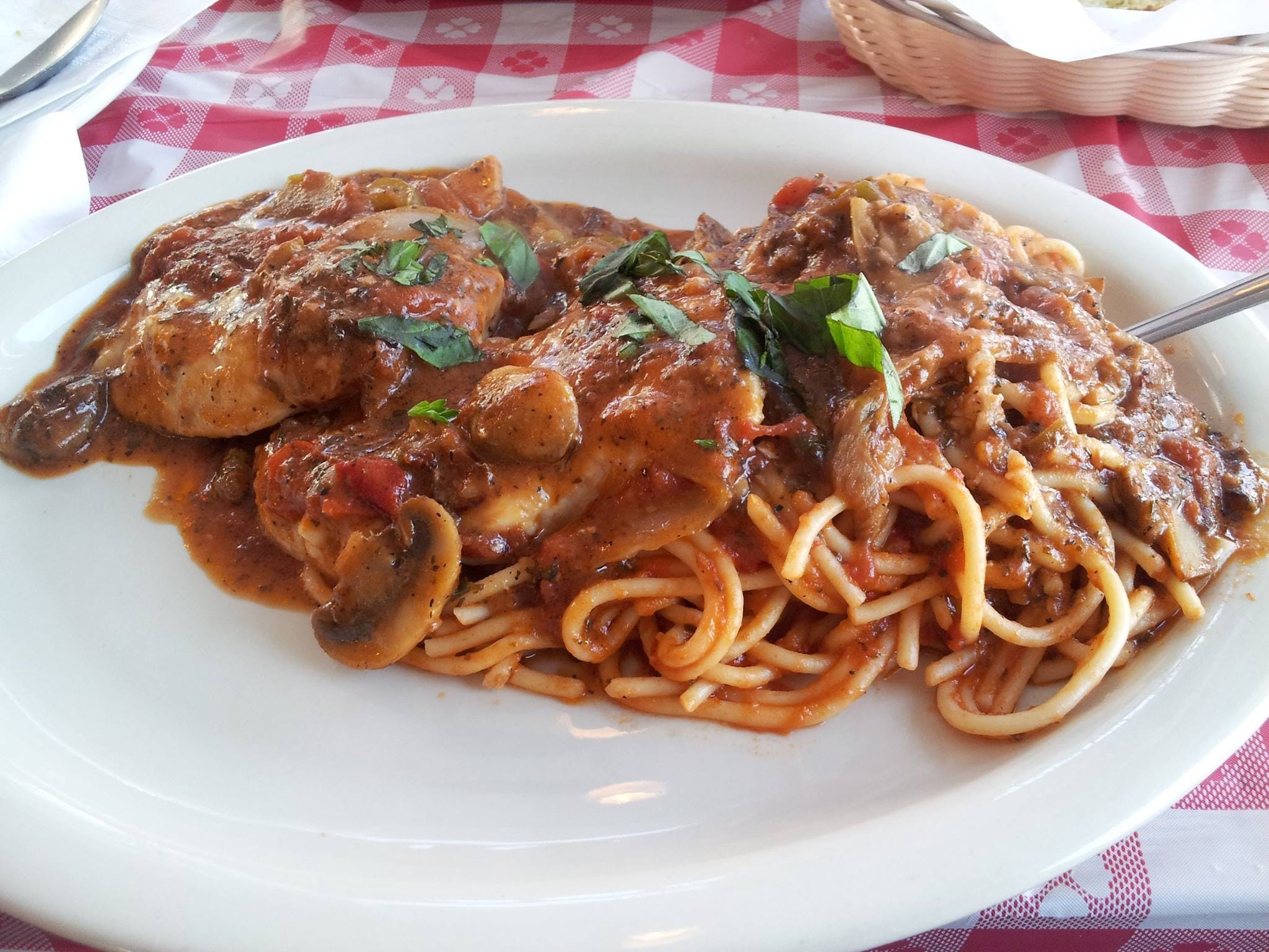 Order Chicken Cacciatore - Entree food online from Brother Pizza Pasta & Sub store, Harrisonburg on bringmethat.com