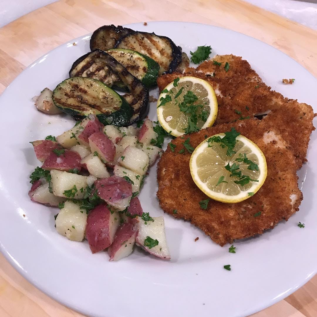 Order Chicken Milanese - Entree food online from Classico Tomato Pies store, West Windsor on bringmethat.com