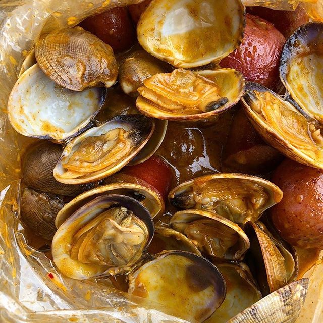 Order 1 lb. Clams food online from Cracking Crab store, Montrose on bringmethat.com