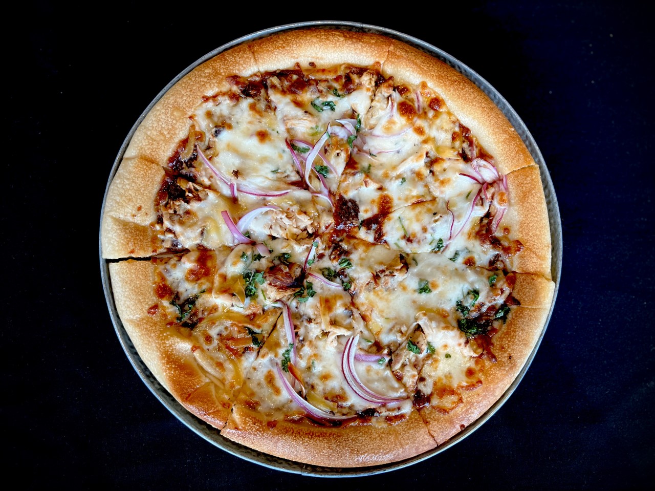 Order BBQ Chicken Pizza food online from Claim Jumper store, Clackamas on bringmethat.com