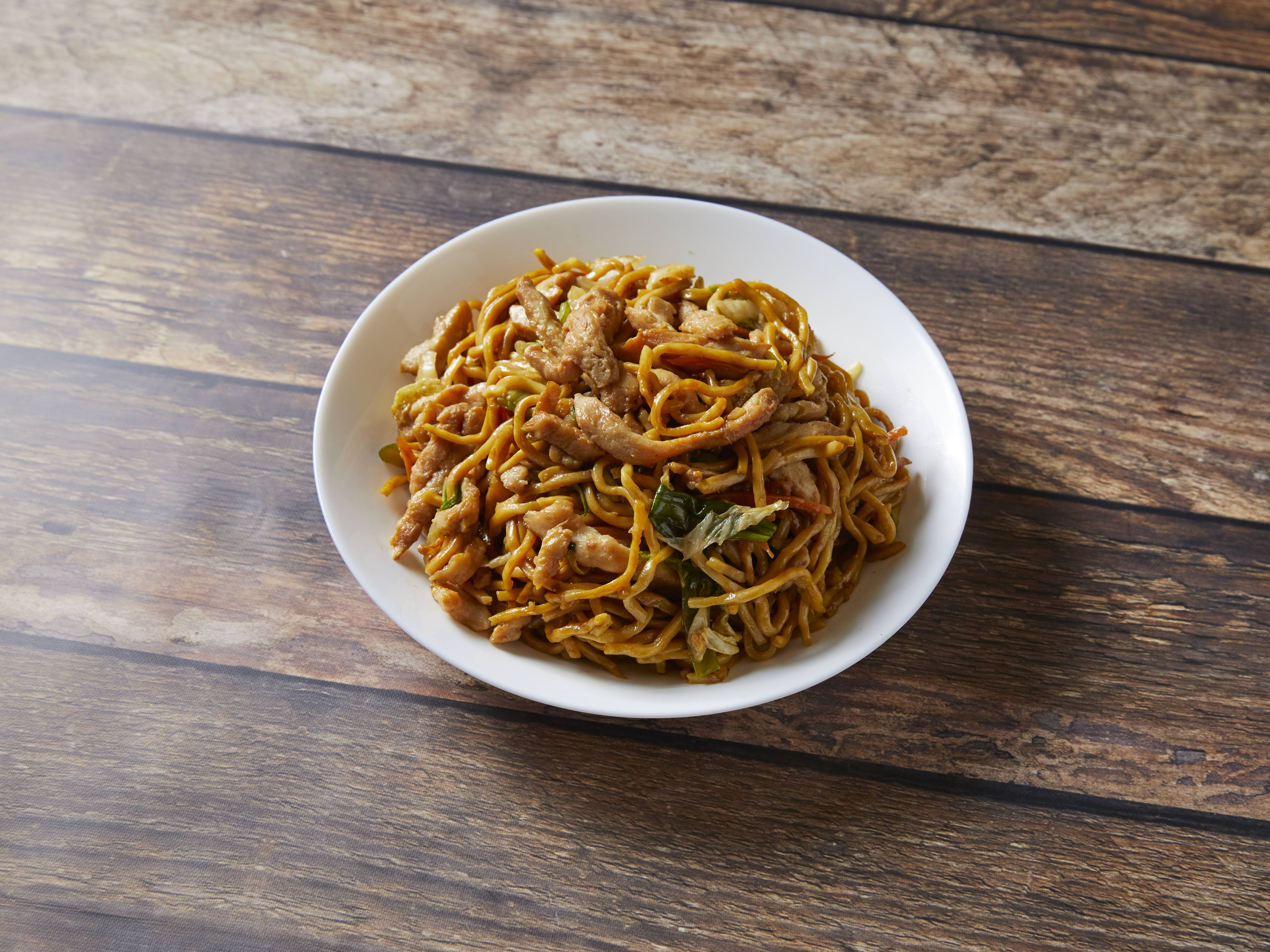 Order 45. Chicken Lo Mein food online from China Dragon store, Plainview on bringmethat.com