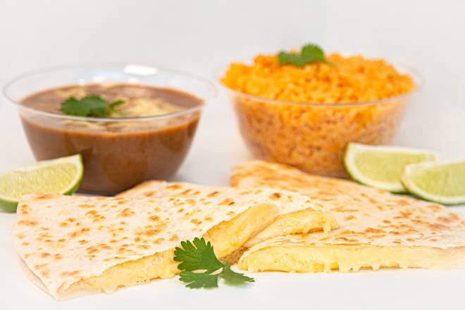Order Cheese Quesadilla Dinner food online from Taqueria Express store, Chicago on bringmethat.com