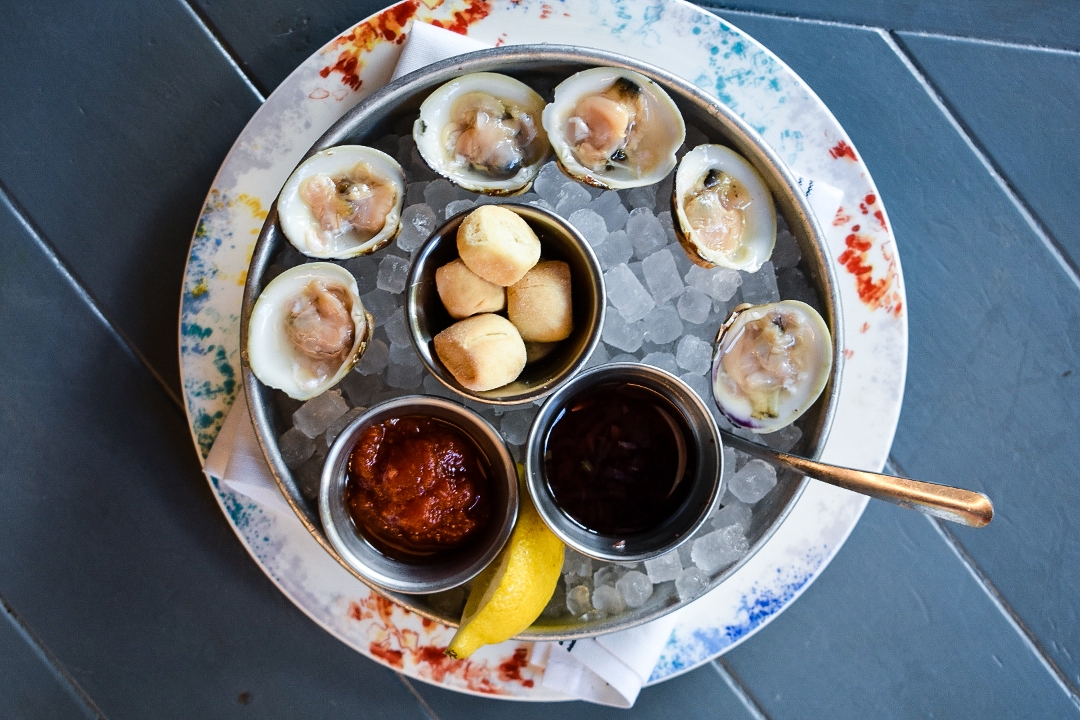Order Virginia Clams Half Dozen food online from The Walrus Oyster & Ale House store, Columbia on bringmethat.com