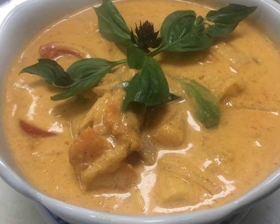 Order Red Curry food online from Tomyumkung Thai Cafe store, Carrollton on bringmethat.com