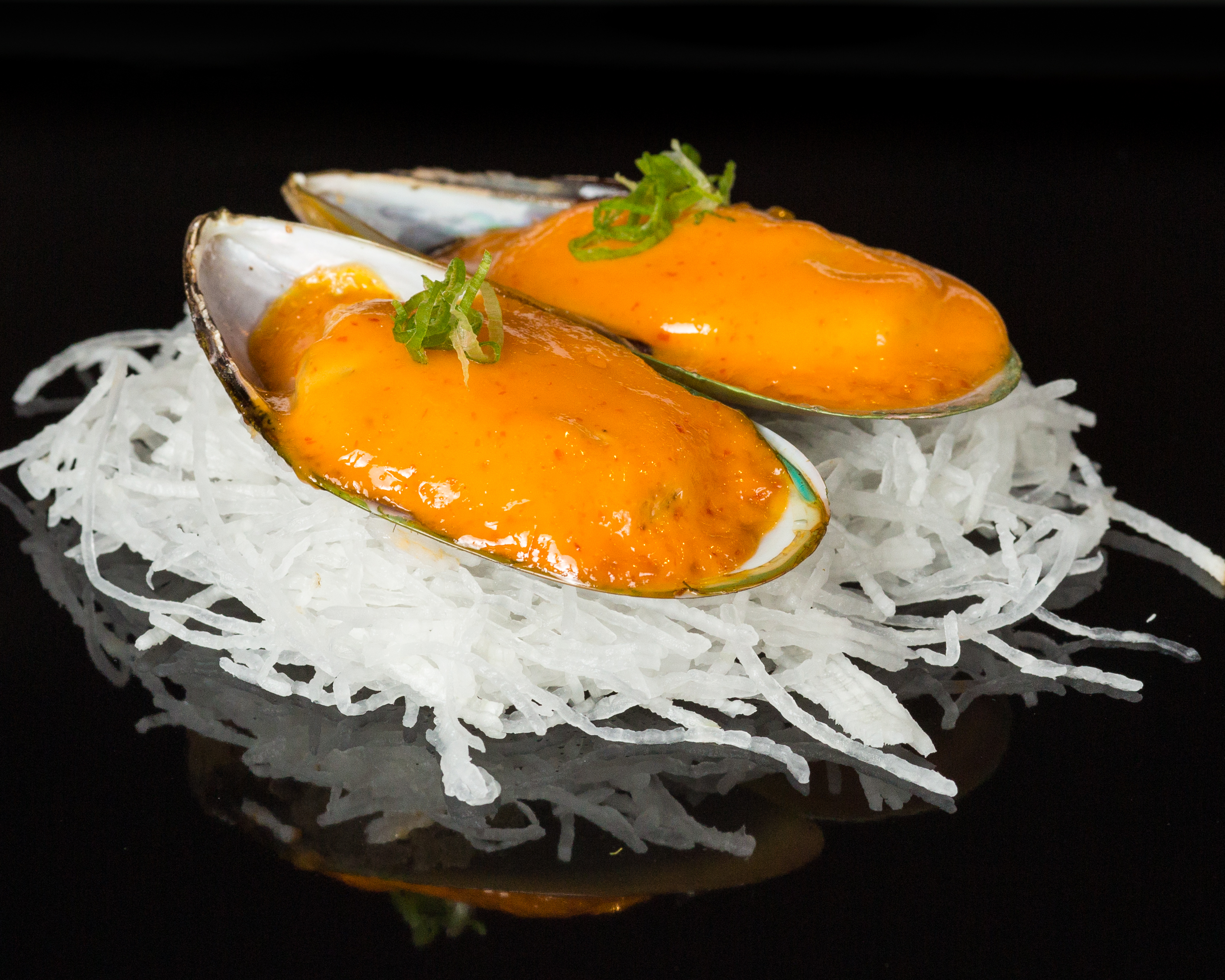 Order 2 Pieces Baked Mussels food online from Sushi Sakura Express store, Houston on bringmethat.com