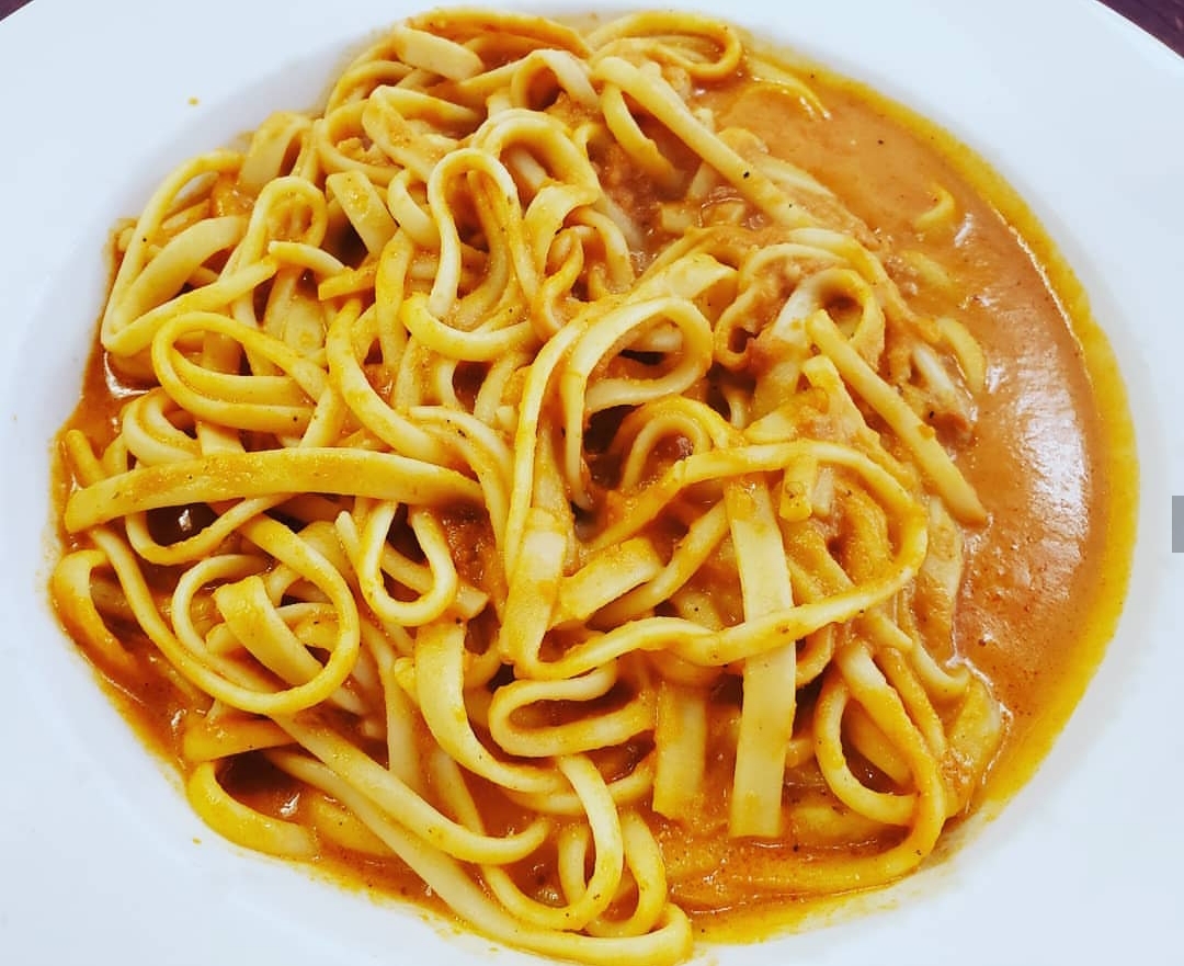 Order Fettuccine Creamy Rosa food online from Pico Cafe store, Los Angeles on bringmethat.com