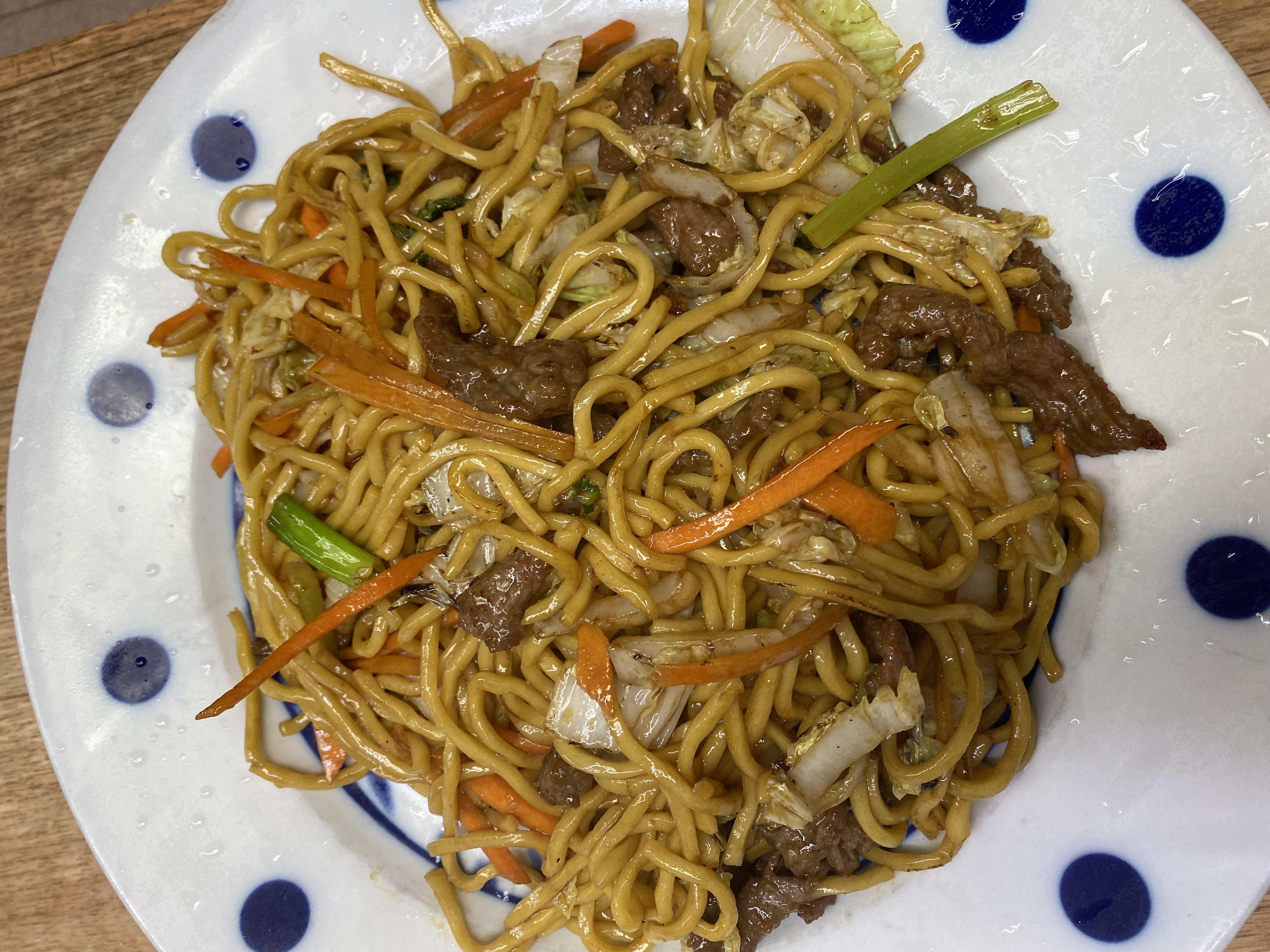 Order 66. Beef Lo Mein food online from Tong Kwong Kitchen store, Hempstead on bringmethat.com