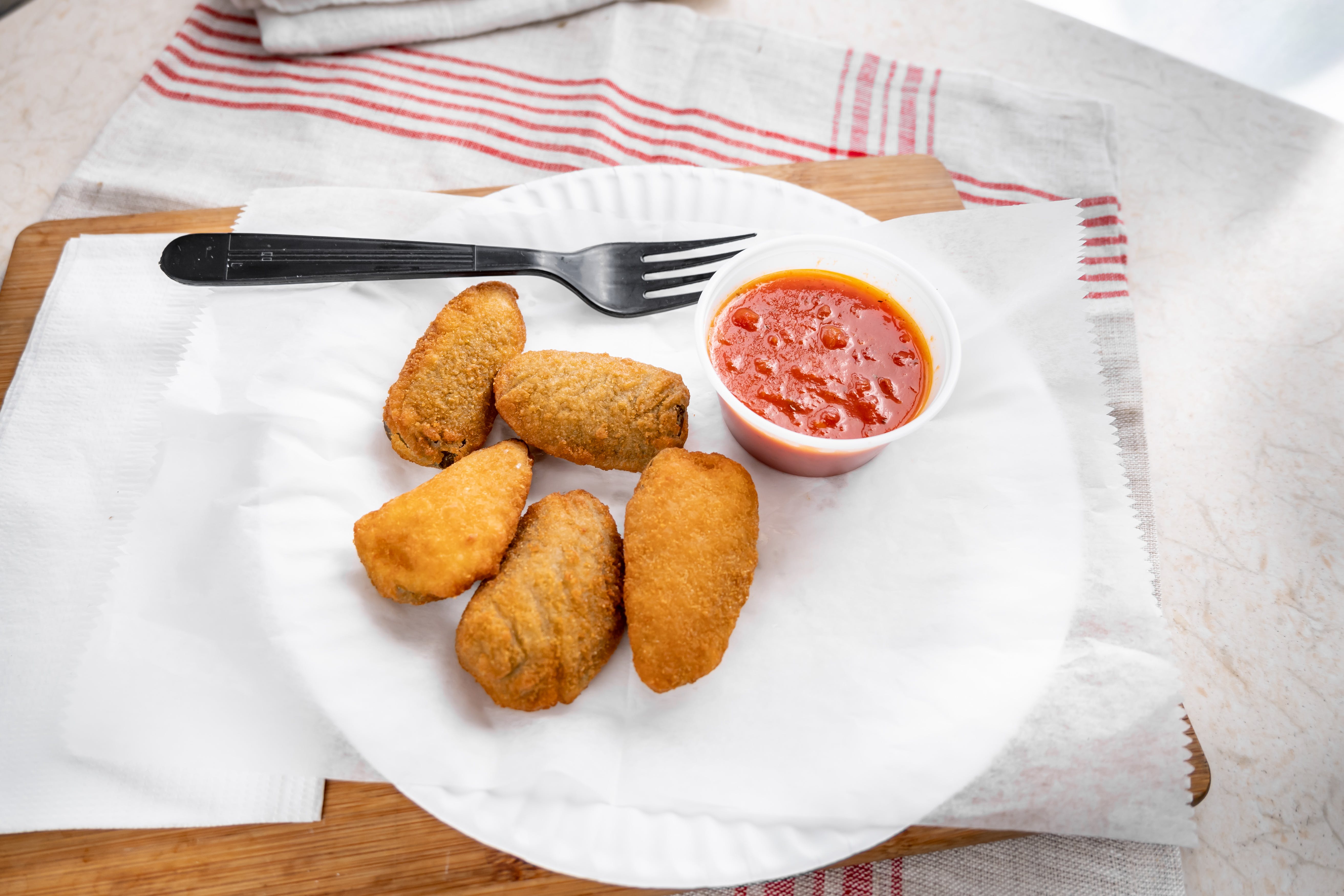 Order Jalapeno Poppers - Side food online from Gennaro's Pizza & Steaks store, Philadelphia on bringmethat.com
