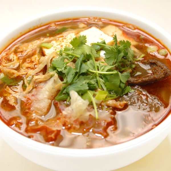 Order Spicy Royal Noodle food online from Loving Hut store, San Jose on bringmethat.com