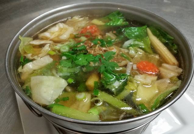 Order Vegetable Soup food online from Thai Dishes on Broadway store, Santa Monica on bringmethat.com
