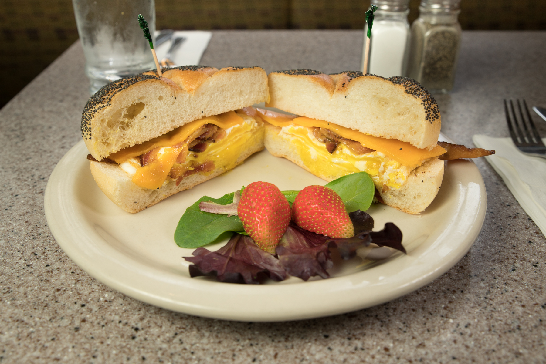Order Egg Sandwich food online from Gee whiz diner store, New York on bringmethat.com