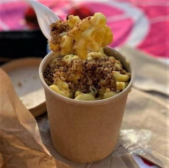 Order Mac+Cheesy: Hot food online from Chef Tanya Kitchen store, Palm Springs on bringmethat.com