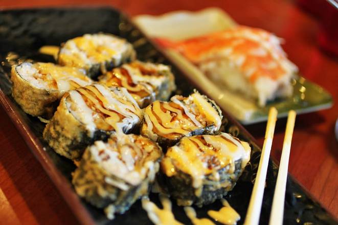 Order Crispy Spicy Salmon Roll food online from Sushi Osawa store, Norcross on bringmethat.com