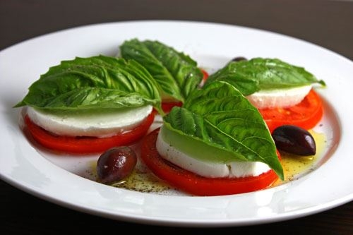 Order Caprese Salad ' food online from Crush Pizza store, Quincy on bringmethat.com