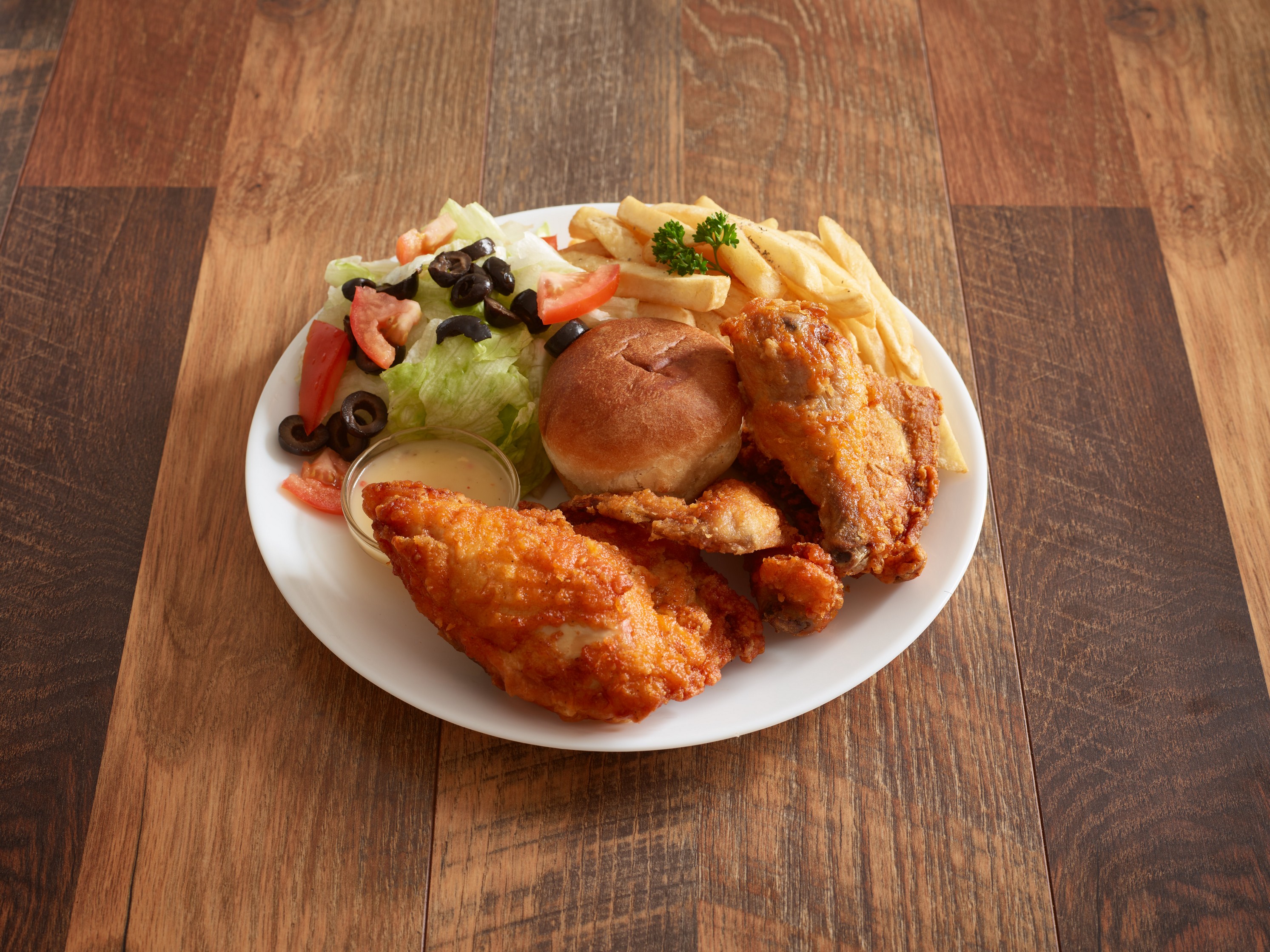 Order Chicken Dinner food online from King's Pizza store, Glendale on bringmethat.com