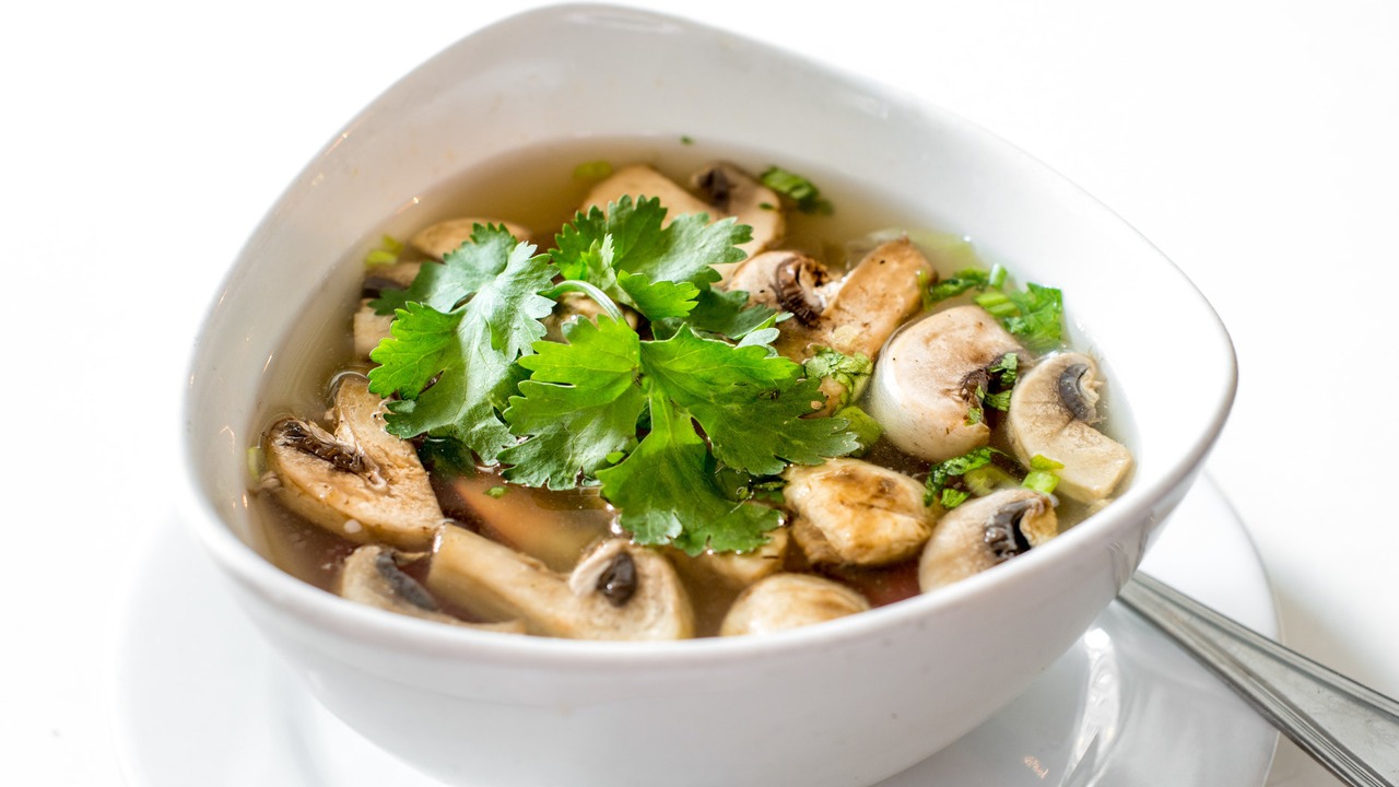 Order Tom Yum Soup food online from Lan Larb store, New York on bringmethat.com