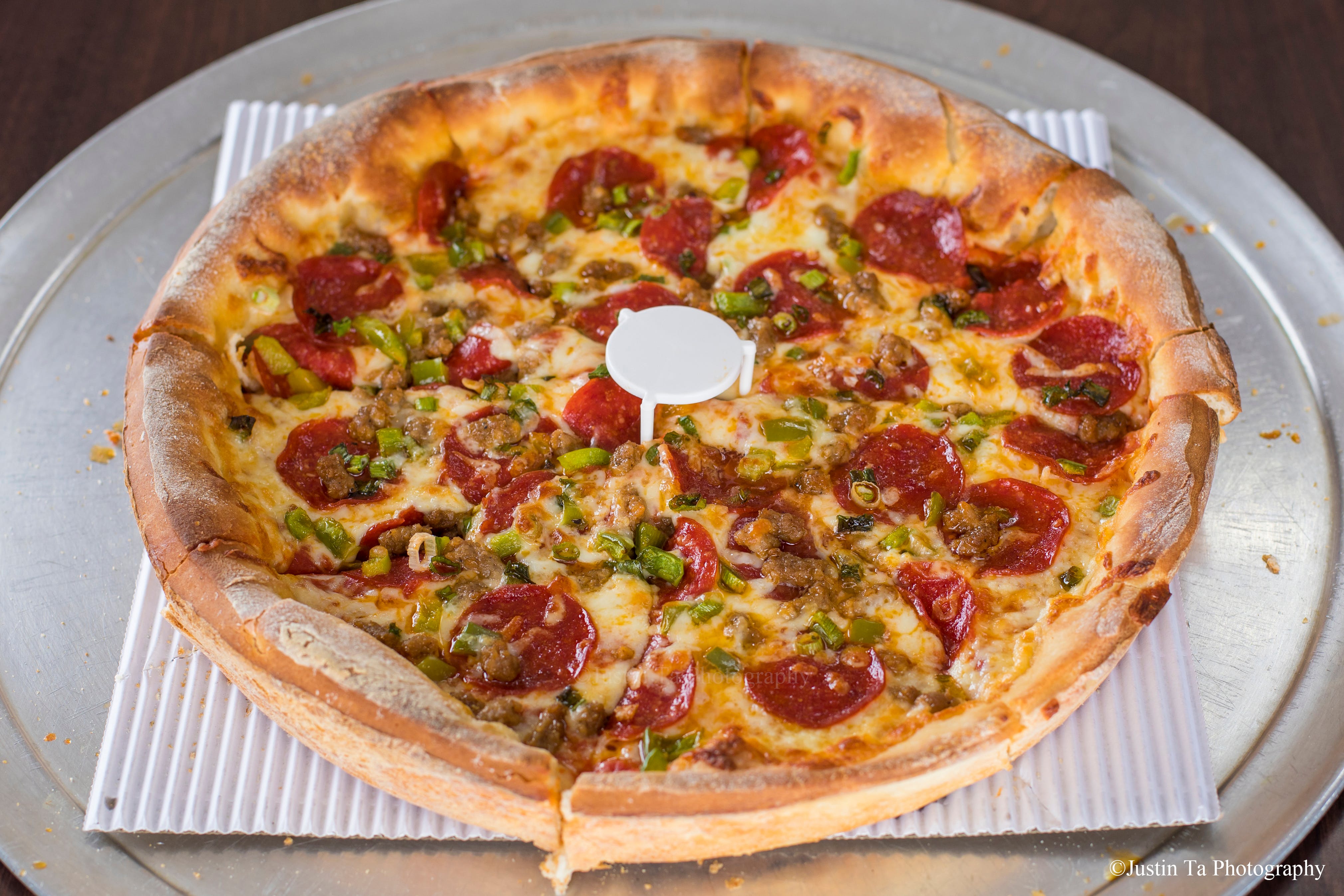 Order 15. Deep Dish Cheese Pizza - 14'' food online from Red Pepper Pizza store, San Leandro on bringmethat.com