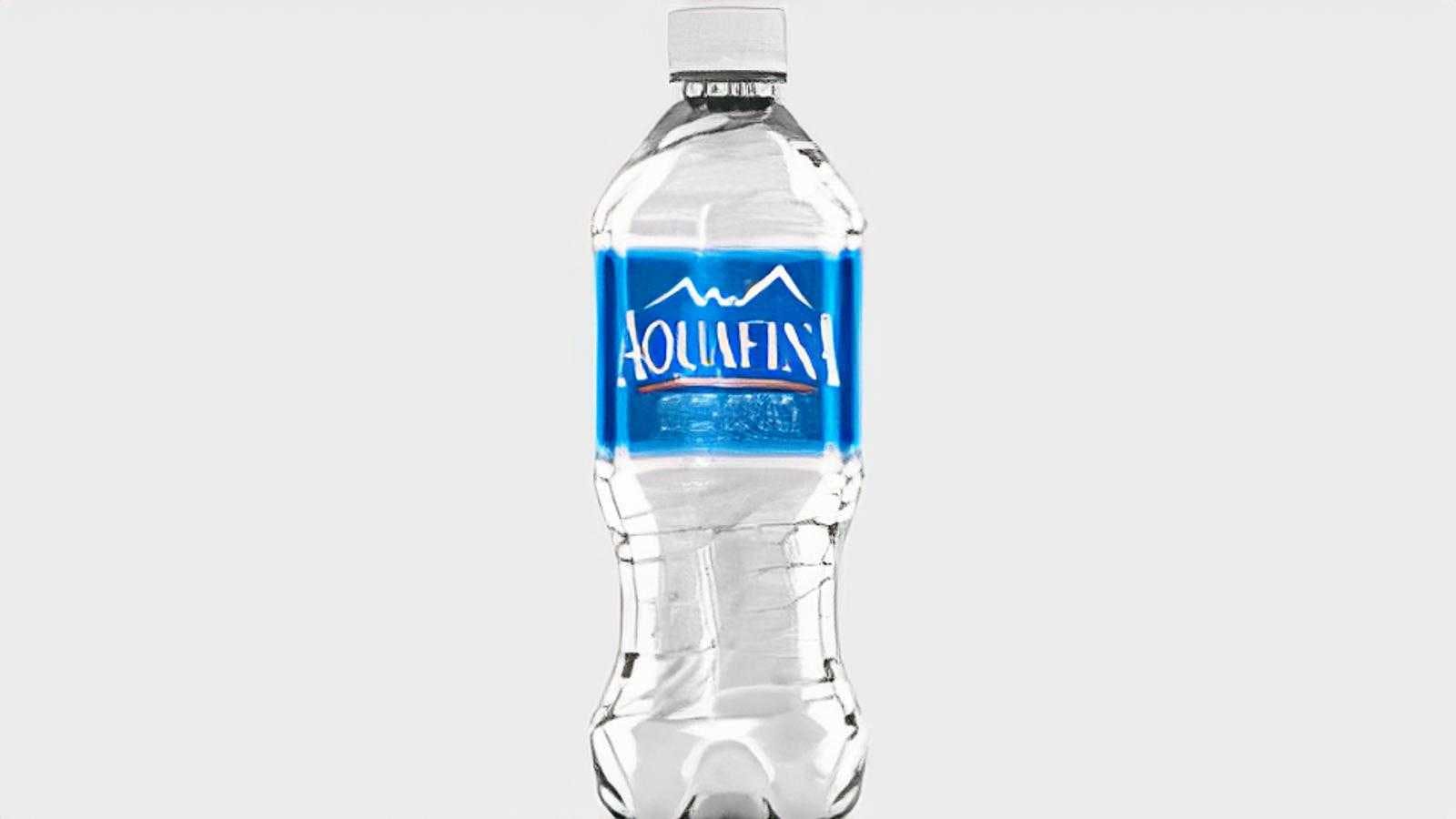 Order Aquafina Purified Water - 20 oz. food online from Pizza Guys store, Walnut Creek on bringmethat.com