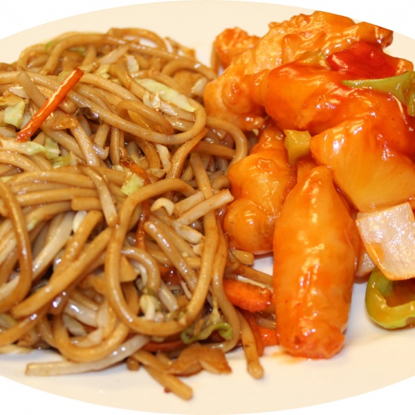 Order Family Dinner for 4 food online from Red Corner China Diner store, Midvale on bringmethat.com