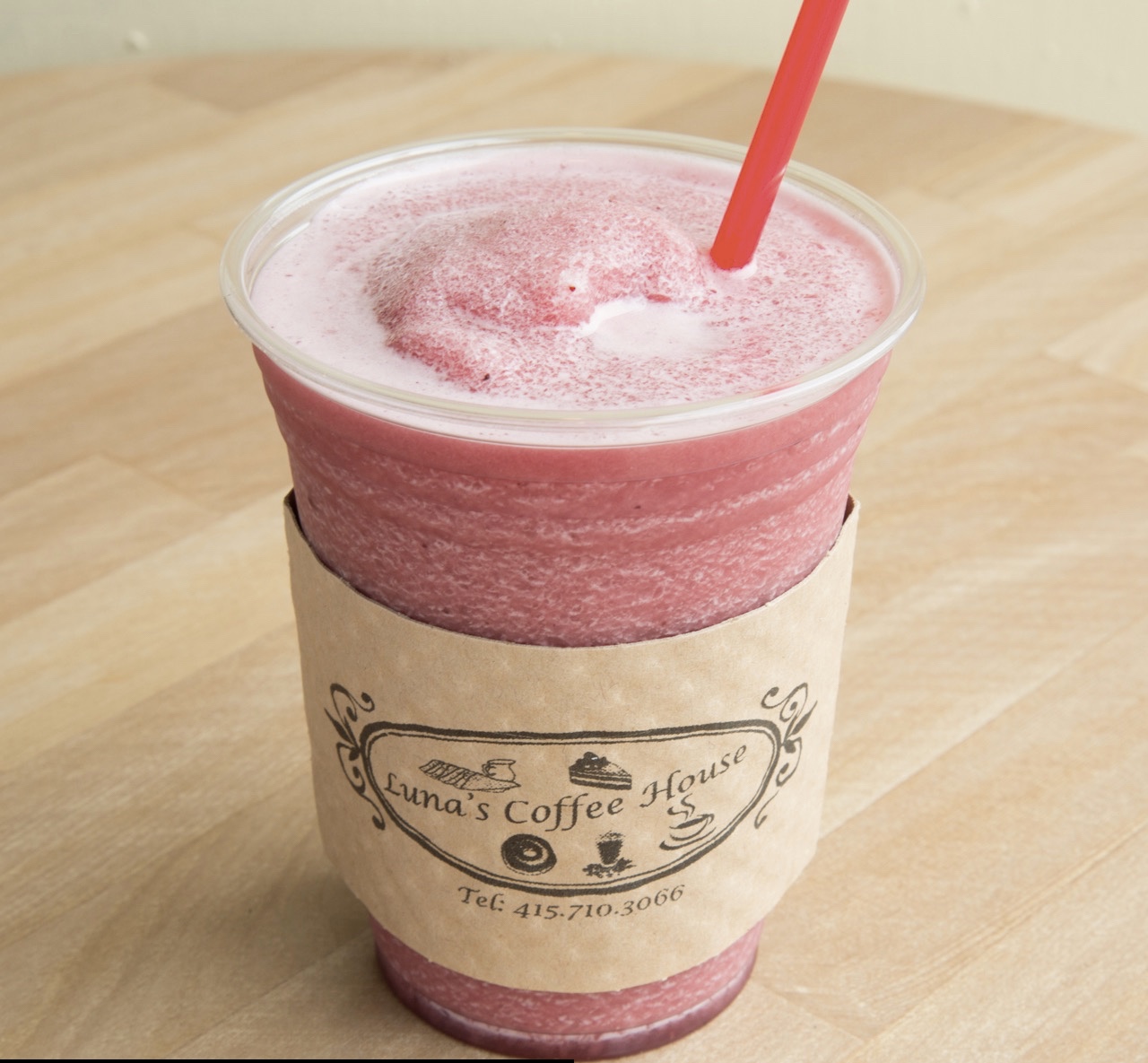 Order Strawberry Banana Smoothie food online from Luna's Coffee House store, San Francisco on bringmethat.com
