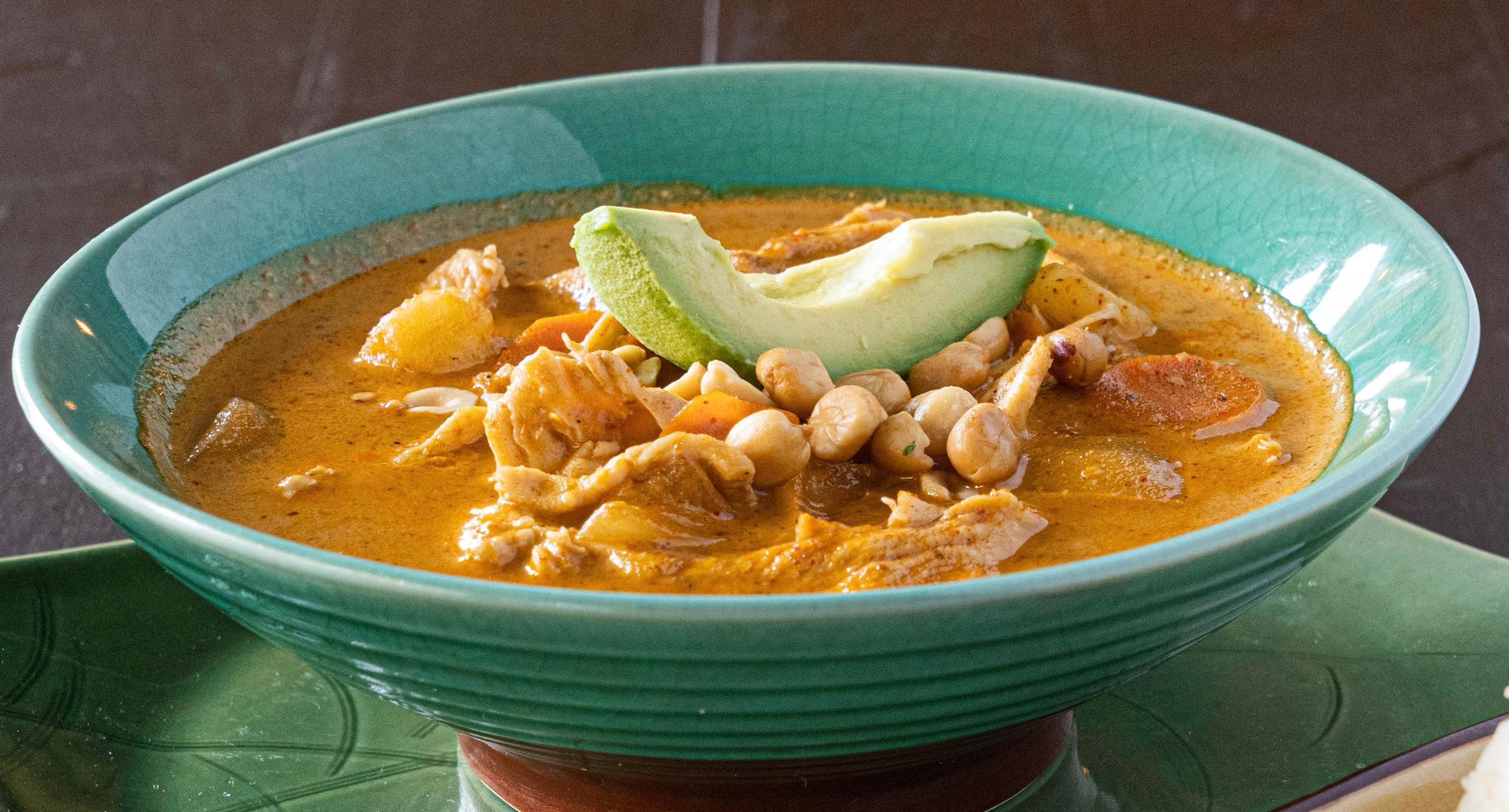 Order Mussamun Curry Entree food online from Yummy thai store, New York on bringmethat.com
