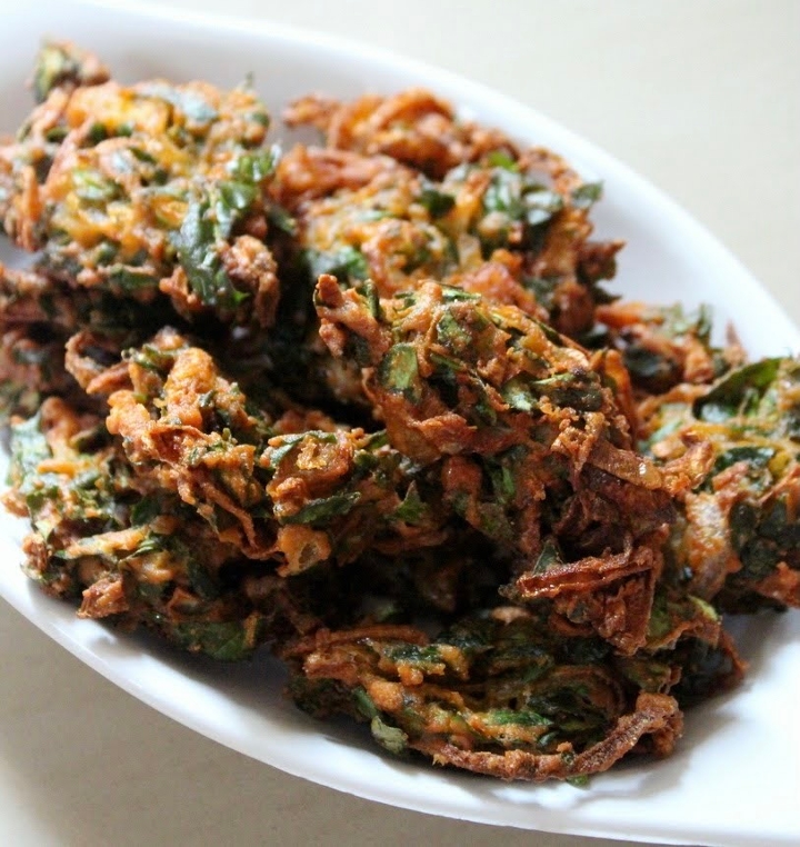 Order Spinach Pakora food online from Minerva Indian Cuisine store, Gaithersburg on bringmethat.com