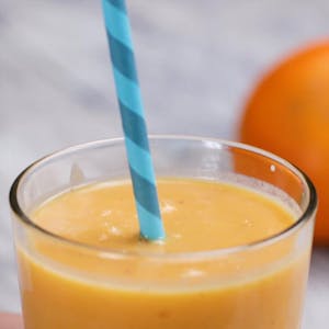 Order Peach Smoothie food online from 'sippi Sippin' Coffee Llc store, Tupelo on bringmethat.com