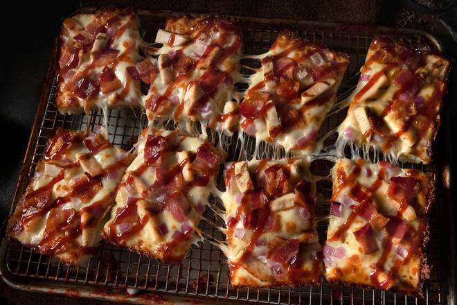 Order Small BBQ Chicken Pizza food online from Jet's Pizza store, Smyrna on bringmethat.com