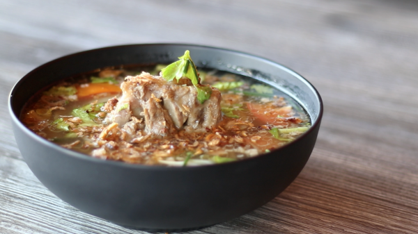 Order Oxtail Soup food online from Khaosan Thai Street Food store, Woodland Hills on bringmethat.com