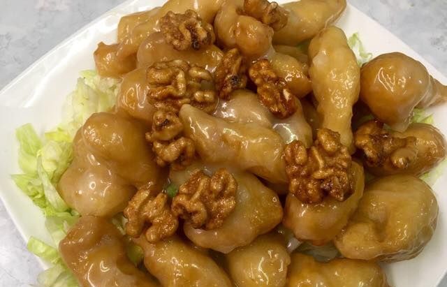 Order C10. Honey Walnut Chicken food online from Hong Kong Restaurant store, Mount Vernon on bringmethat.com