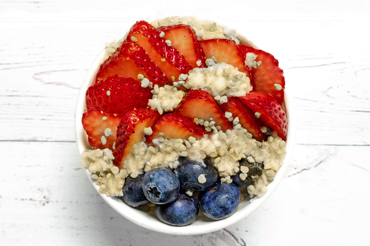 Order Super Berry Oats food online from Nekter Juice Bar store, Rancho Cucamonga on bringmethat.com