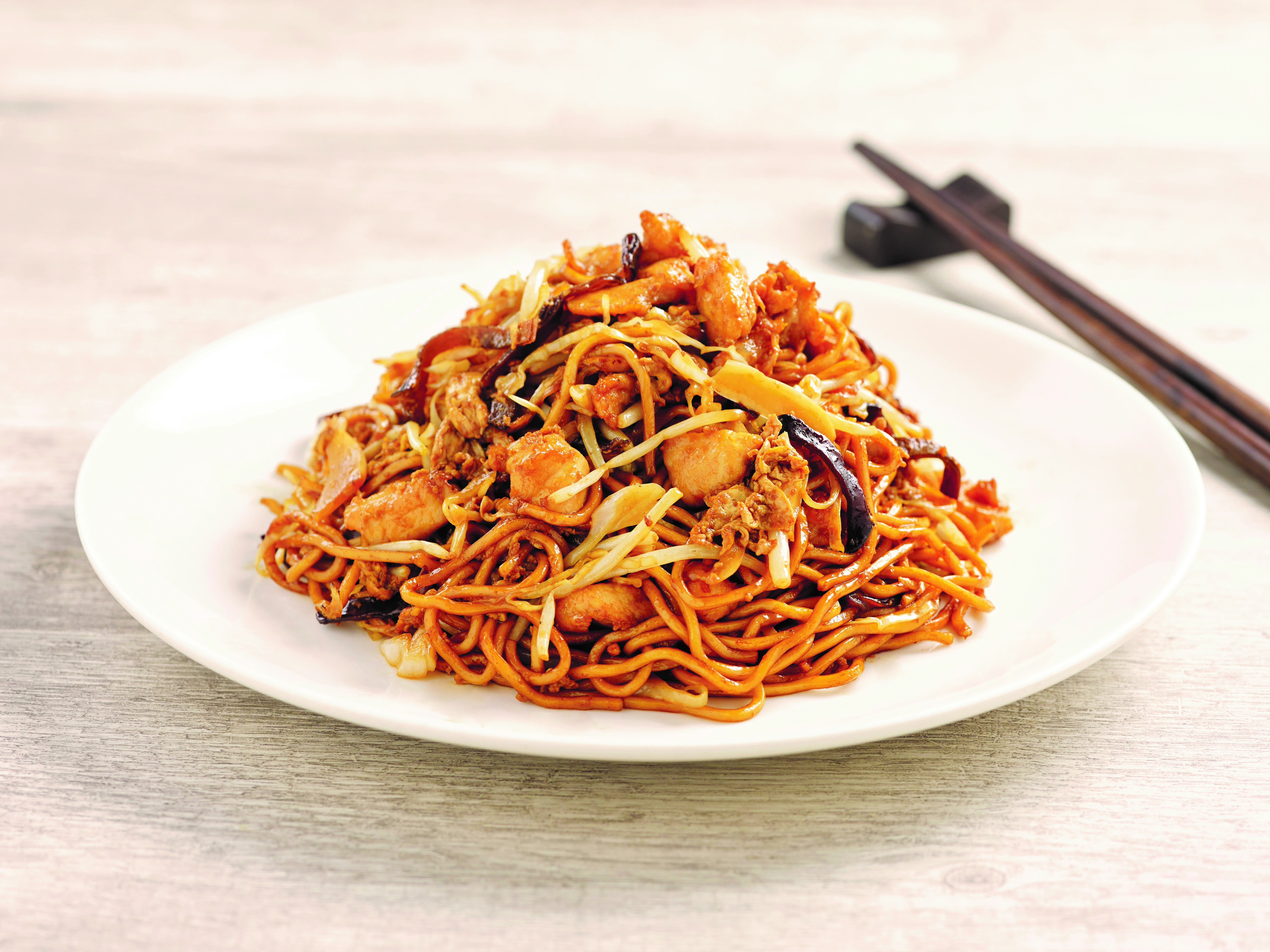 Order F2. Stir-Fried Noodle with Chicken food online from Paradise Dynasty store, Costa Mesa on bringmethat.com