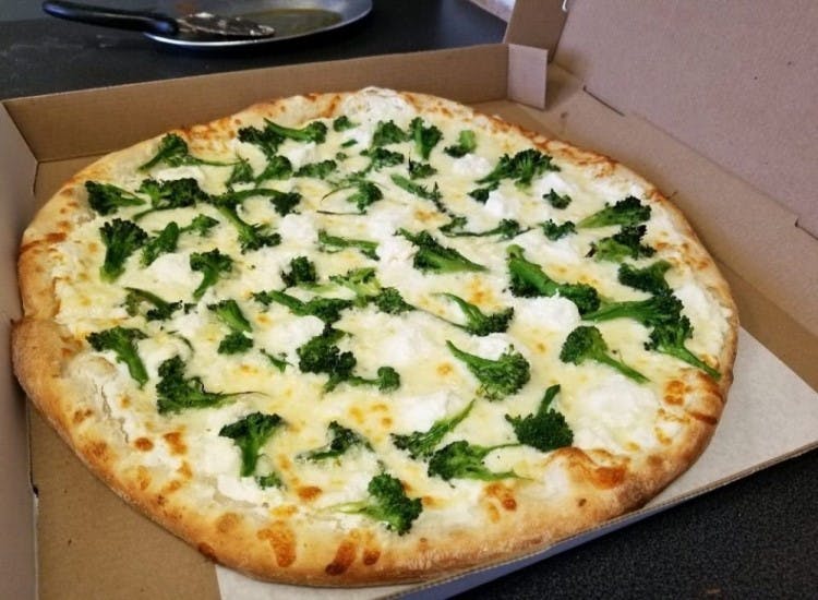 Order Broccoli White Pizza - Medium 14'' (6 Slices) food online from Casa Rosaria's store, Plainsboro Township on bringmethat.com