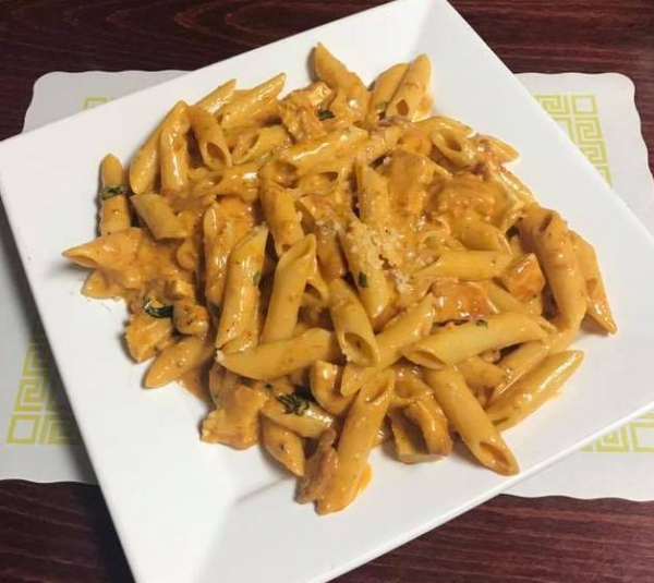 Order Penne Ala Vodka with Chicken food online from Brothers Pizzeria store, Edgewater on bringmethat.com