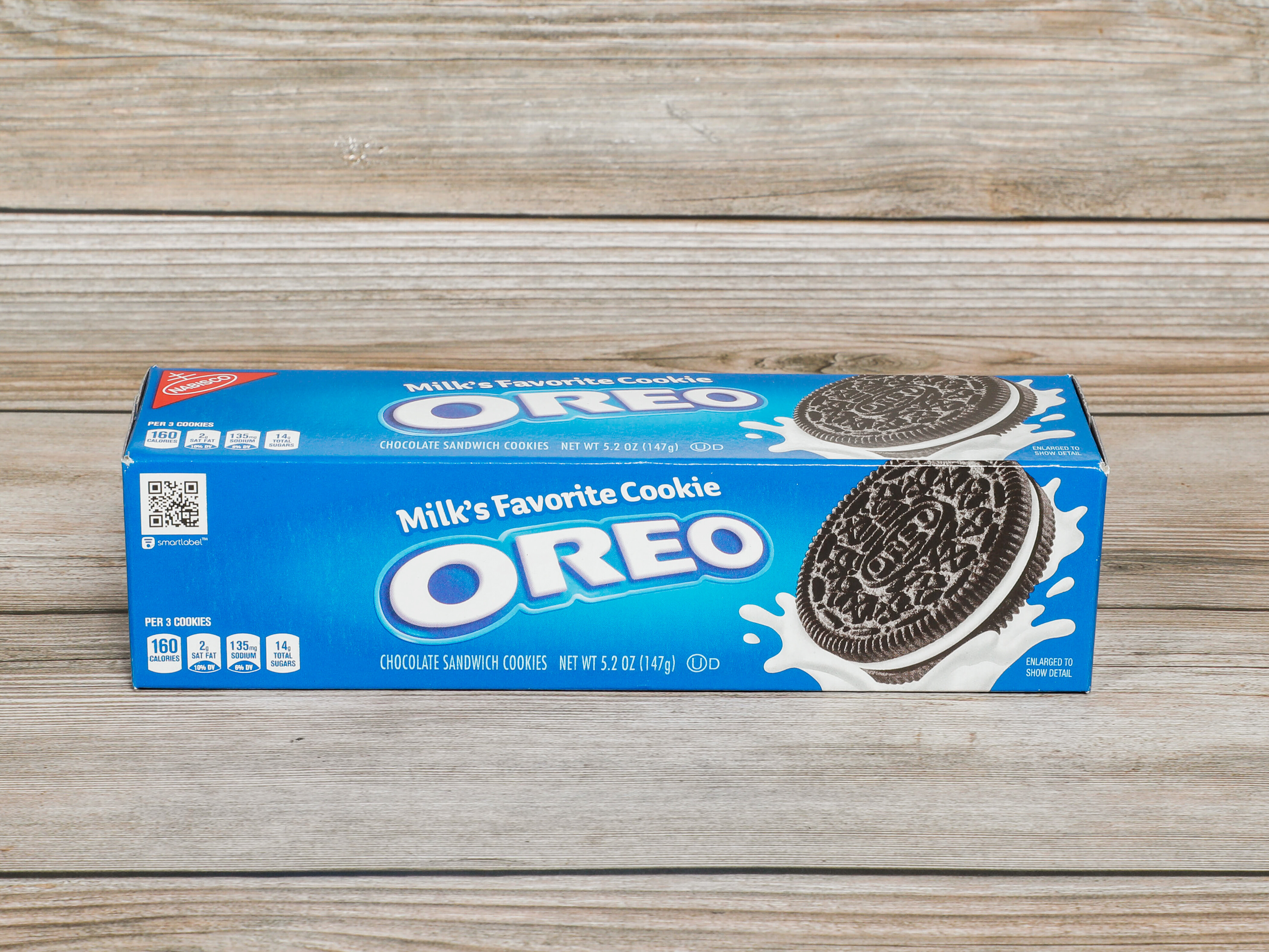 Order Oreo Chocolate Sandwich Cookies 5.2 oz. food online from Amigos Halal Market store, Daly City on bringmethat.com