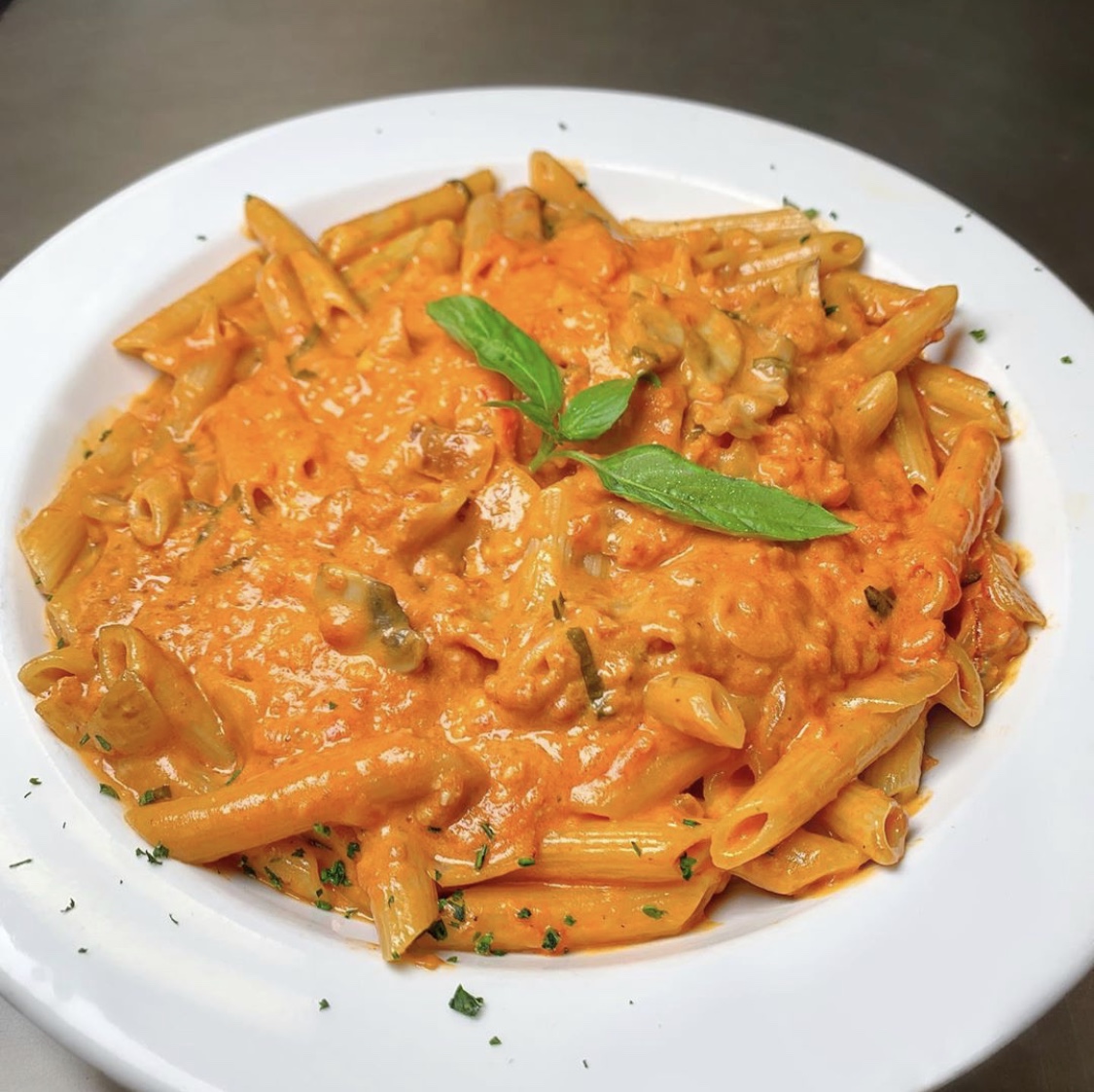 Order Mario's Penne Alla Vodka food online from Mario's Pizzeria store, Syosset on bringmethat.com