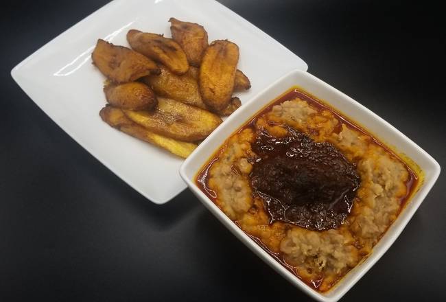 Order Honey Beans With Fried Sweet Plantain (Ewa Aganyin) food online from Trices Cafe and Lounge store, Leon Valley on bringmethat.com