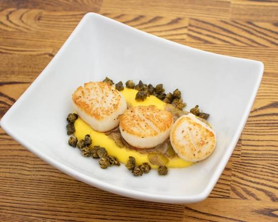 Order Scallops food online from Bacari store, Los Angeles on bringmethat.com