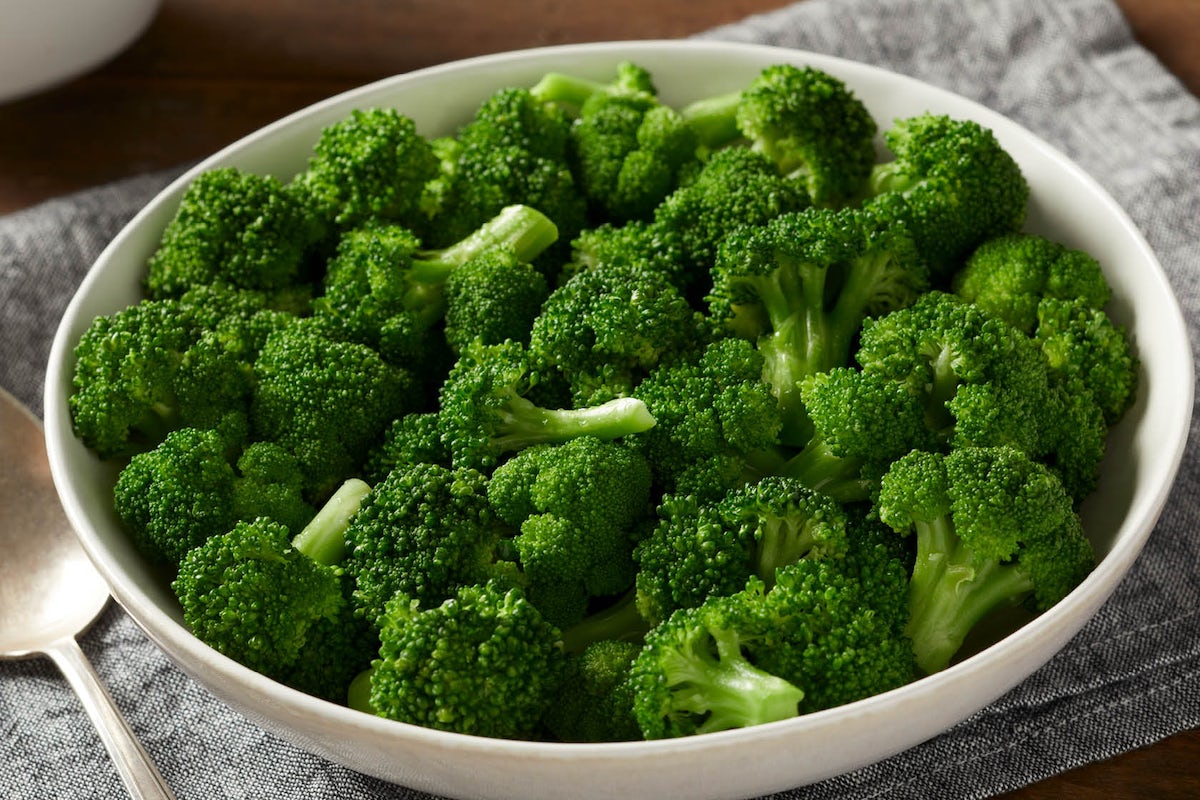 Order Family Size Steamed Broccoli food online from Bob Evans store, Canton on bringmethat.com